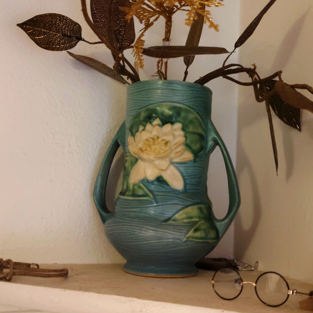 Roseville vase